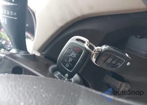 2017 Hyundai Santa Fe Sport 2.4L из США, поврежденный, VIN 5XYZTDLBXHG397337